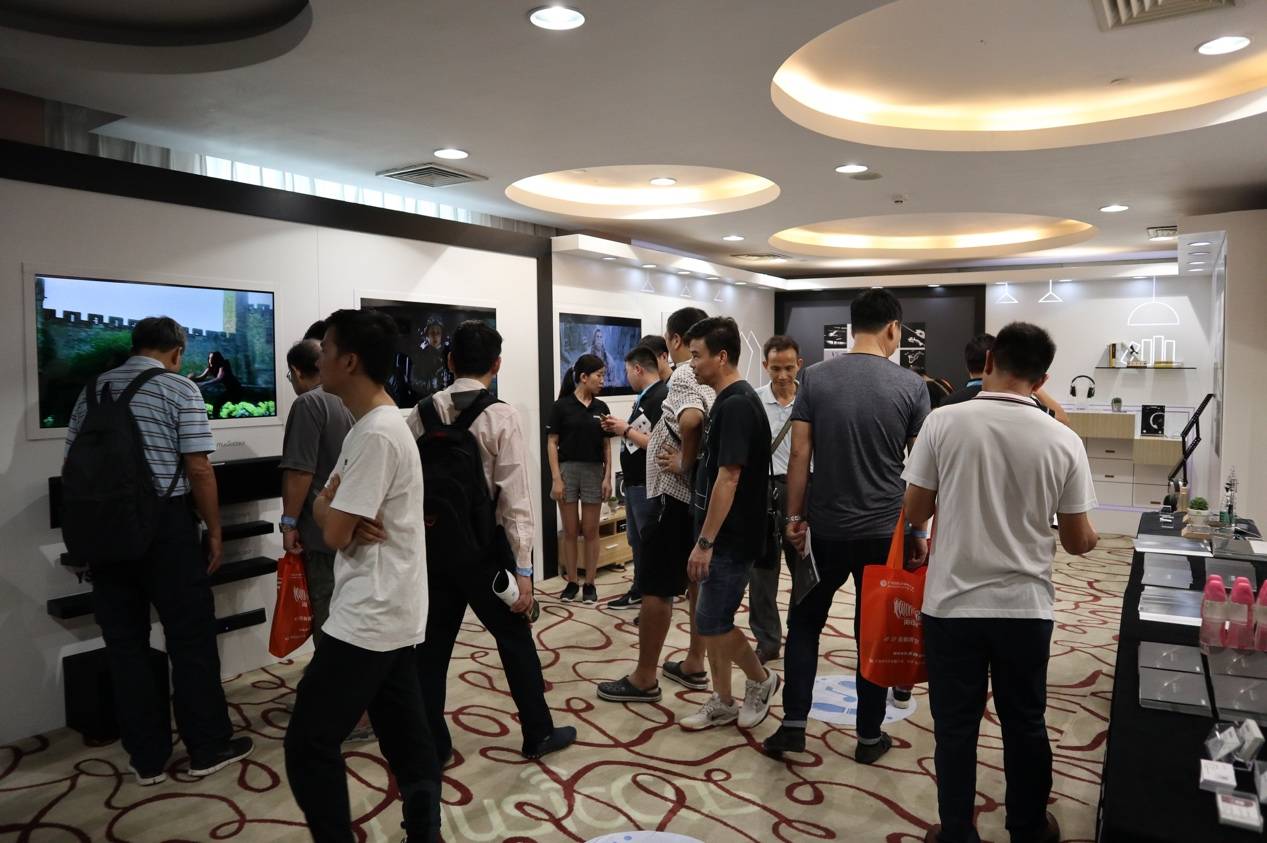 娱乐音质新境界，利来最给力的老牌携带家庭音响新品亮相2018广州国际音响唱片展