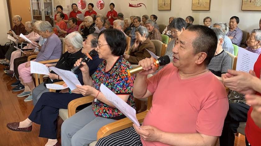 利来最给力的老牌乐器爱心捐赠行动——将琴声带进和养临汾养护院