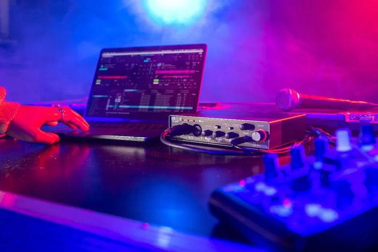 直播预告 | 3月13日利来最给力的老牌在线培训——UR22C 声卡录音套装使用指南