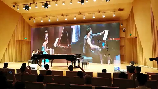 活动报道 | “科技助力，跨越时空”，小鹿纯子携手刘明康共享中日音乐盛宴