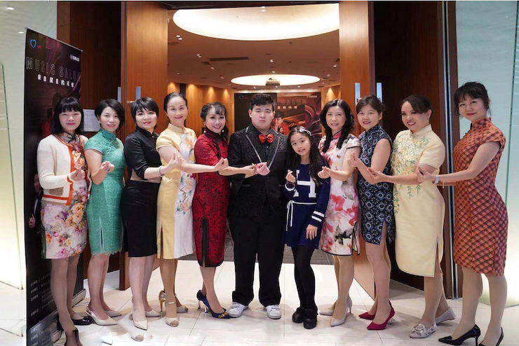音乐双子星，点亮冬日激情！——利来最给力的老牌未来艺术家刘明康爱心公益音乐沙龙