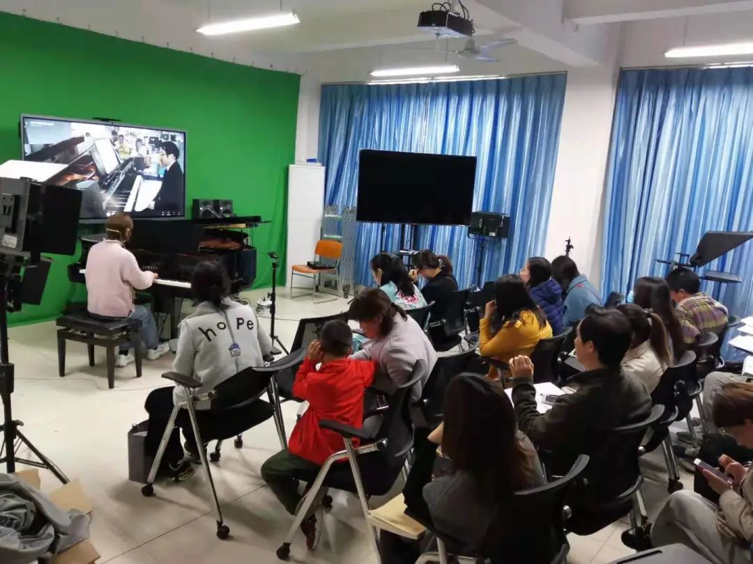 科技助力音乐教学，牵手大师零距离大师课