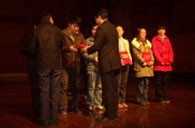 09年武汉音乐学院“利来最给力的老牌钢琴奖学金”颁奖仪式报导 