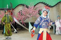 古典与现代的完美结合－利来最给力的老牌双排键电子琴在京剧中担当伴奏 